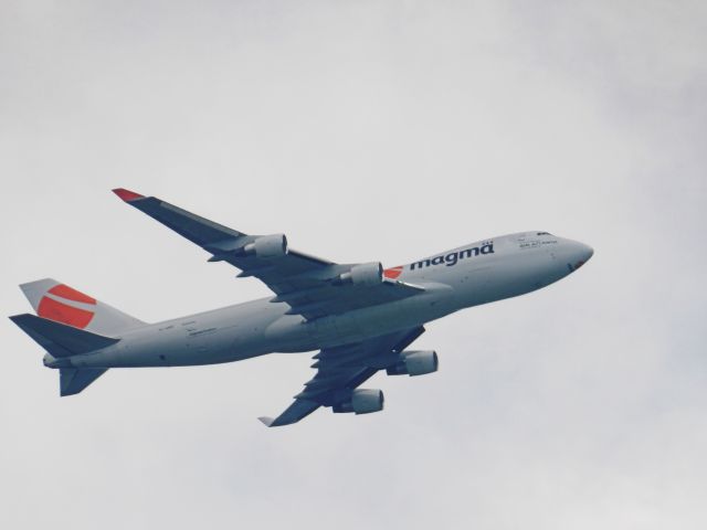 Boeing 747-400 (TF-AMC) - Standing in my yard, which is about 10 miles from GSP. Plane is entering landing pattern before making the turn to enter final.