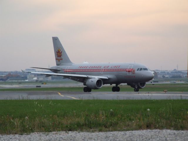 Airbus A319 (C-FZUH)