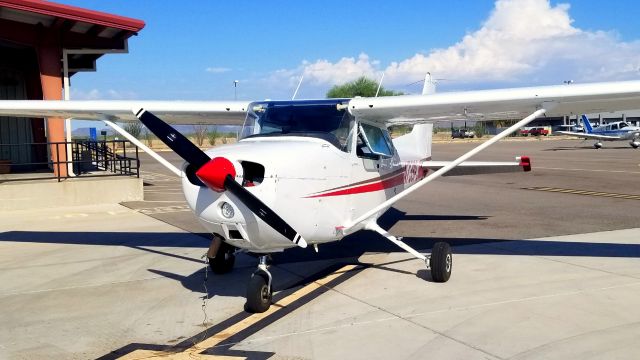 Cessna Skyhawk (N739PJ) - Refueling N7933G (Cessna 150) and had to get a picture of this!