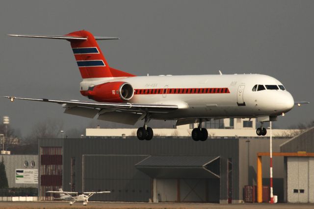 Fokker 70 (PH-KBX) - A Royal flight with our queen on board.