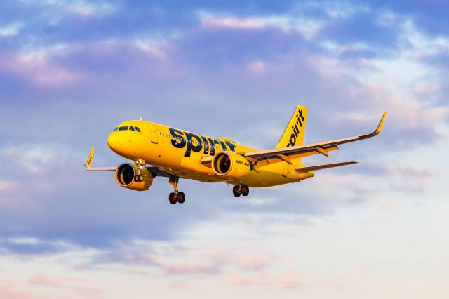 Airbus A320neo (N917NK) - Spirit Airlines A320 neo landing at PHX on 12/18/22. Taken with a Canon R7 and Tamron 70-200 G2 lens.