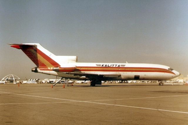 Boeing 727-100 (N152FN) - Seen here in Mar-88.  Reregistered OO-DHQ 15-Sep-92 then YV-846C for Vensecar Internacional.