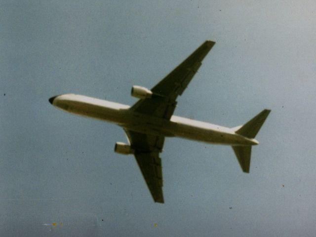 BOEING 767-300 —