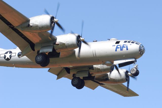 Boeing B-29 Superfortress (AMU5299)