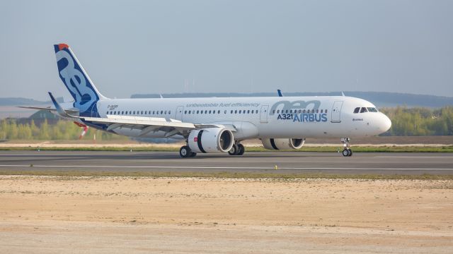 Airbus A321 (D-AVXB)