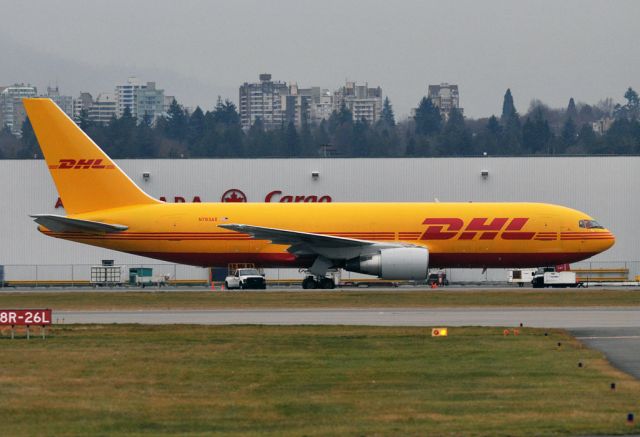 BOEING 767-200 (N783AX)