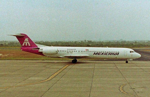 Fokker 100 (XA-TCG) - Mexicana / Fokker 100 / MSN 11374 / XA-TCG "Acamapichtli" / MMTM 11/1992