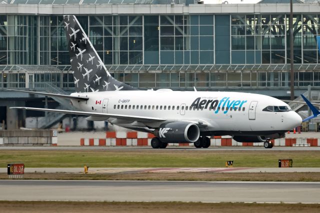 BOEING 737-600 (C-GKFP)