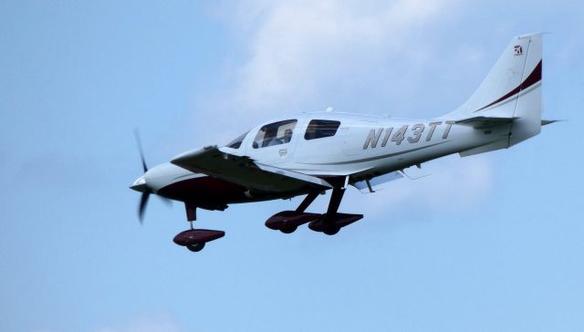 Cessna 400 (N143TT) - On final is this 2010 Cessna 400 Corvalis II in the Summer of 2019.