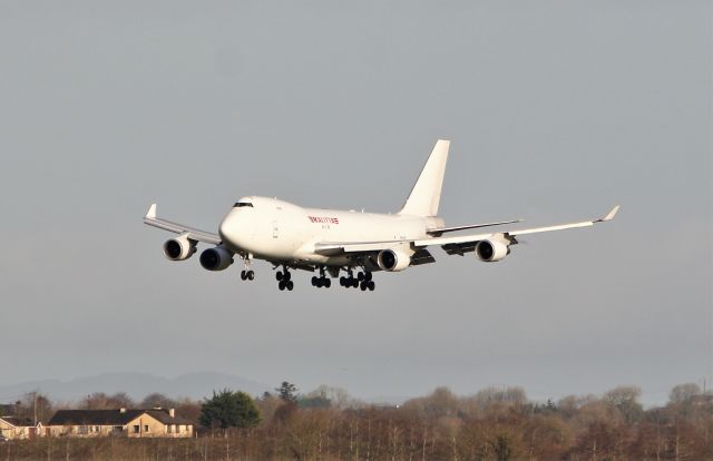 Boeing 747-400 (N401KZ) - kalitta air b747-481f n401kz landing at shannon 12/1/20.