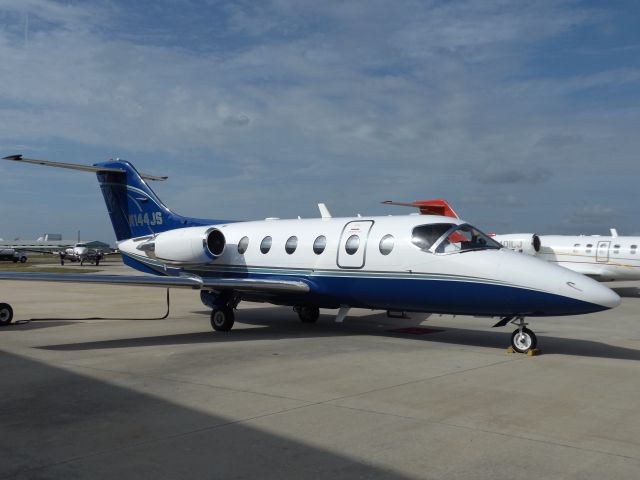 Beechcraft Beechjet (N144JS)