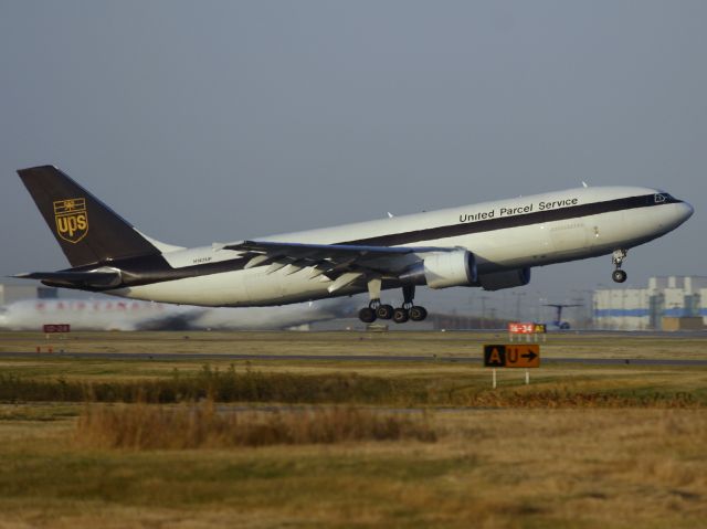 Airbus A300F4-600 (N142UP) - Rotating off Rwy 10 at Calgary in the late afternoon sun