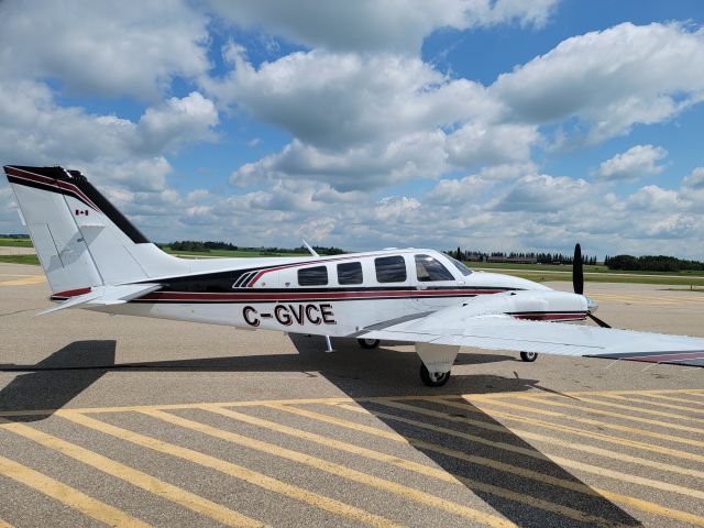 Beechcraft Baron (58) (C-GVCE)