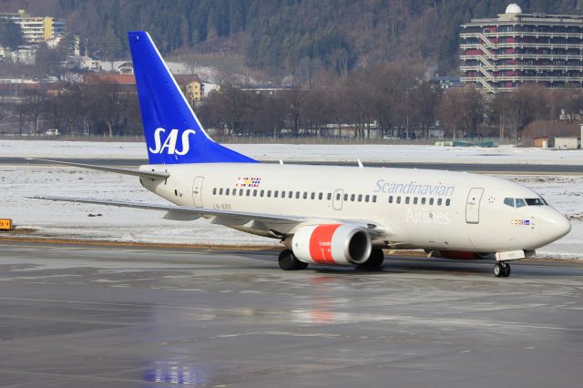 BOEING 737-600 (LN-RRR)