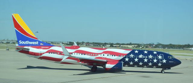 Boeing 737-800 (N500WR)