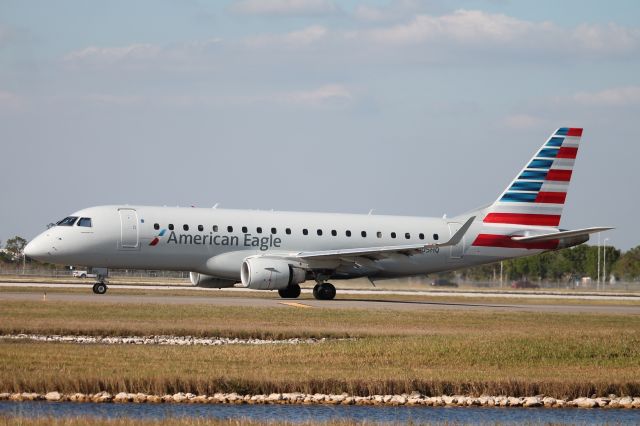Embraer 170/175 (N105HQ) - RPA4646 RSW-DCA 12/4/24 