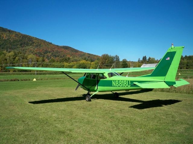 Cessna Skyhawk (N8818U) - Colebrook NewHampshire,USA.9/26/09