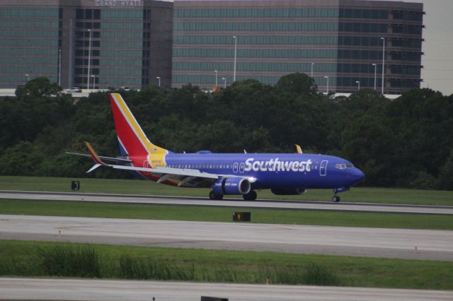 Boeing 737-800 (N8559Q)