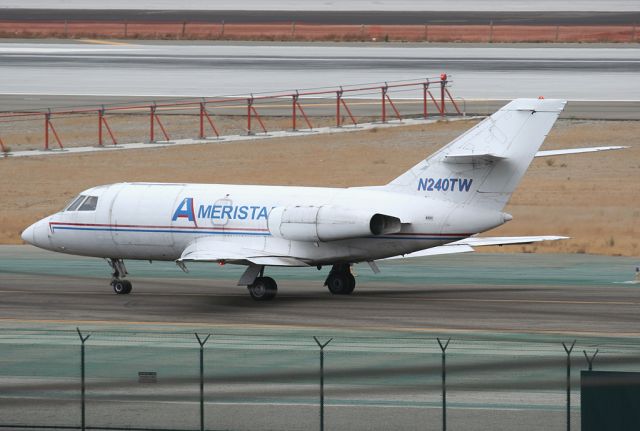 Dassault Falcon 20 (N240TW)