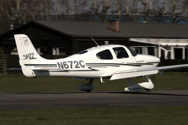 Cirrus SR-22 (N672C)