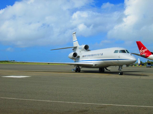 Dassault Falcon 7X (N786CS)