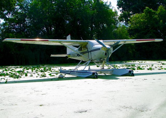 Cessna 206 Stationair (C-GWLC) - At Oshkosh. Cessna TU206G Turbo Stationair