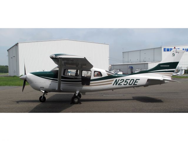 Cessna 206 Stationair (N250E)