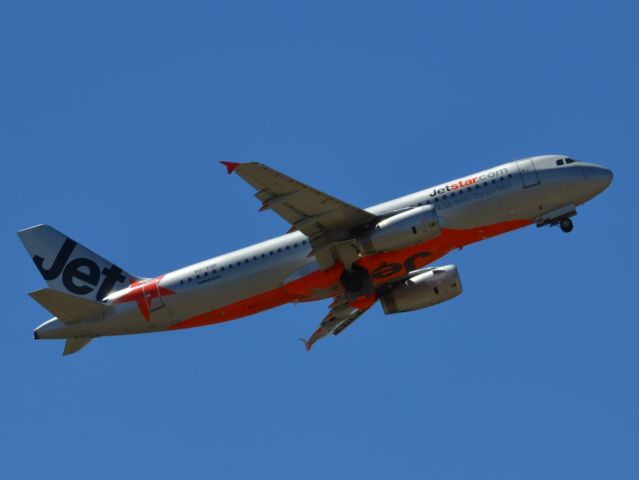 Airbus A320 (VH-VQP) - Getting airborne off runway 23. Wednesday 4th January 2012.