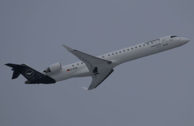 Canadair Regional Jet CRJ-900 (D-ACNL)