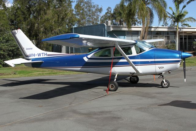 Cessna Skylane (VH-WTH)