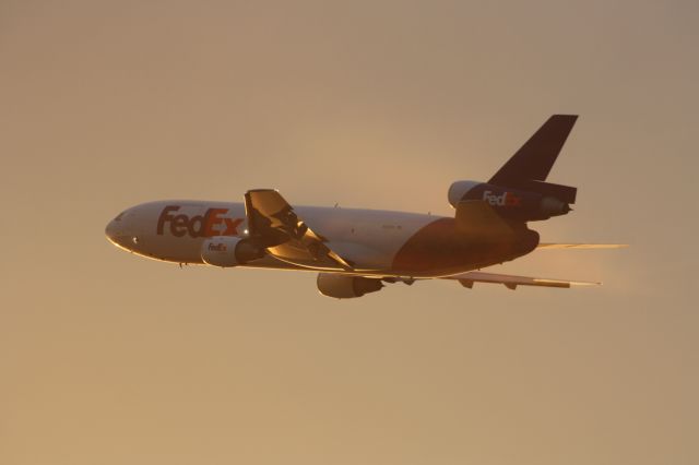 McDonnell Douglas DC-10 — - BEFORE SUNSET TAKE OFF IN 2009