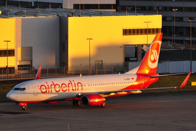 Boeing 737-800 (D-ABBX) - Taxiing to the gate in late golden daylight