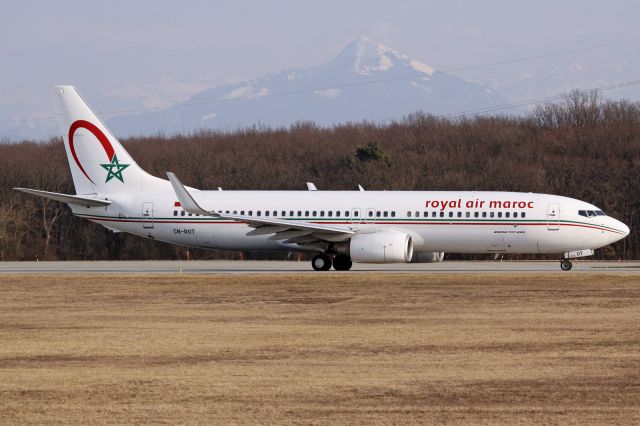 Boeing 737-800 (CN-ROT)