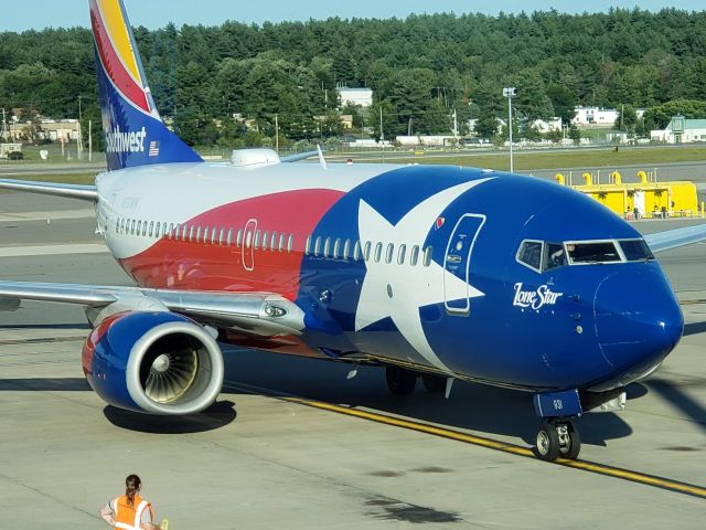 Boeing 737-700 (N931WN) - Pulling up to the gate from Baltimore for a return flight back.  August 23, 2018