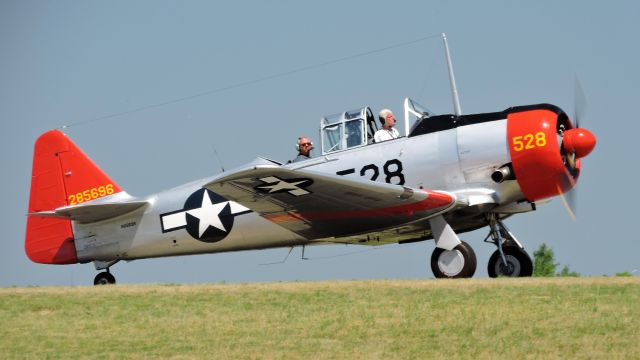 North American T-6 Texan (N85696) - Wings of The North Air Expo 2017 at Flying Cloud Airport Eden Prairie, Minnesota.