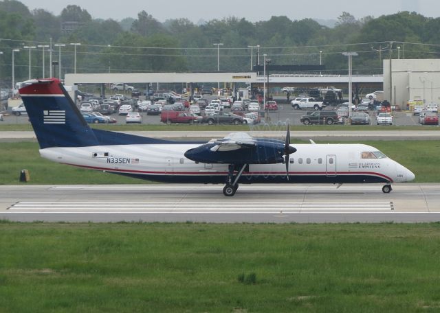 de Havilland Dash 8-100 (N335EN) - Getting some prop vortex