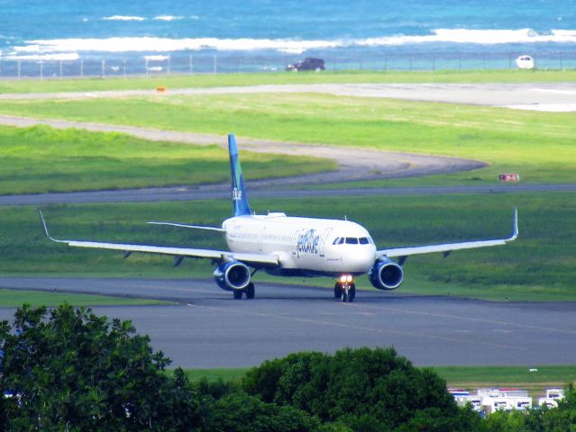 Airbus A321 (N971JT)