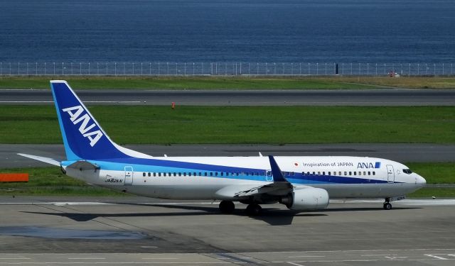 Boeing 737-800 (JA62AN) - Taxing at HND.br /2016/06/10