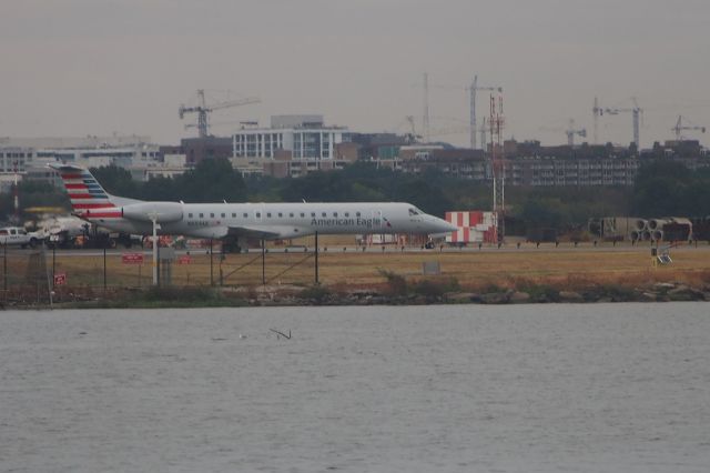 Embraer ERJ-145 (N654AE)