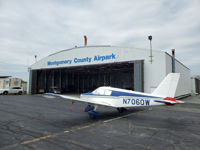 Piper Cherokee (N7060W) - Parked up in front of hanger A for some service.