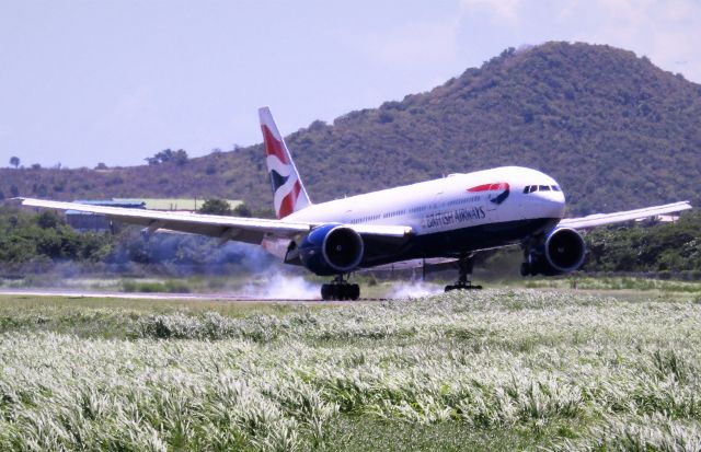Boeing 777-200 (G-VIIP)