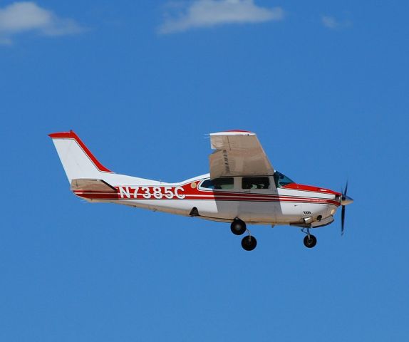 Cessna Centurion (N7385C) - CESSNA 210N (2073453) N7385C Centurion  North Las Vegas Airport (IATA: VGT, ICAO: KVGT, FAA LID: VGT) 8-4-2010