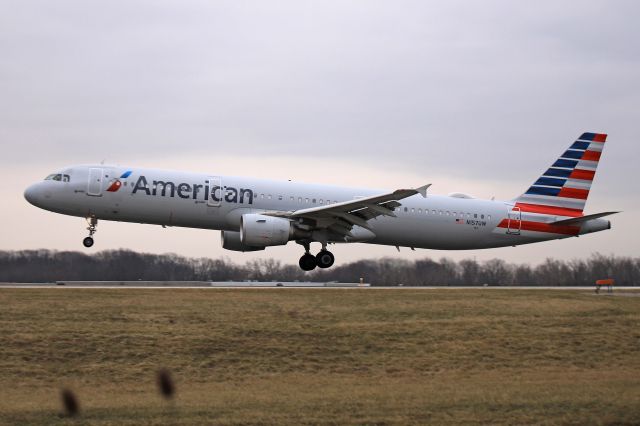 Airbus A321 (N157UW) - N157UW, an American A321, arriving on RWY 6L on 30 Jan 2020.