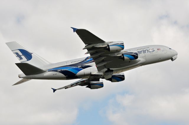 Airbus A380-800 (9M-MND)