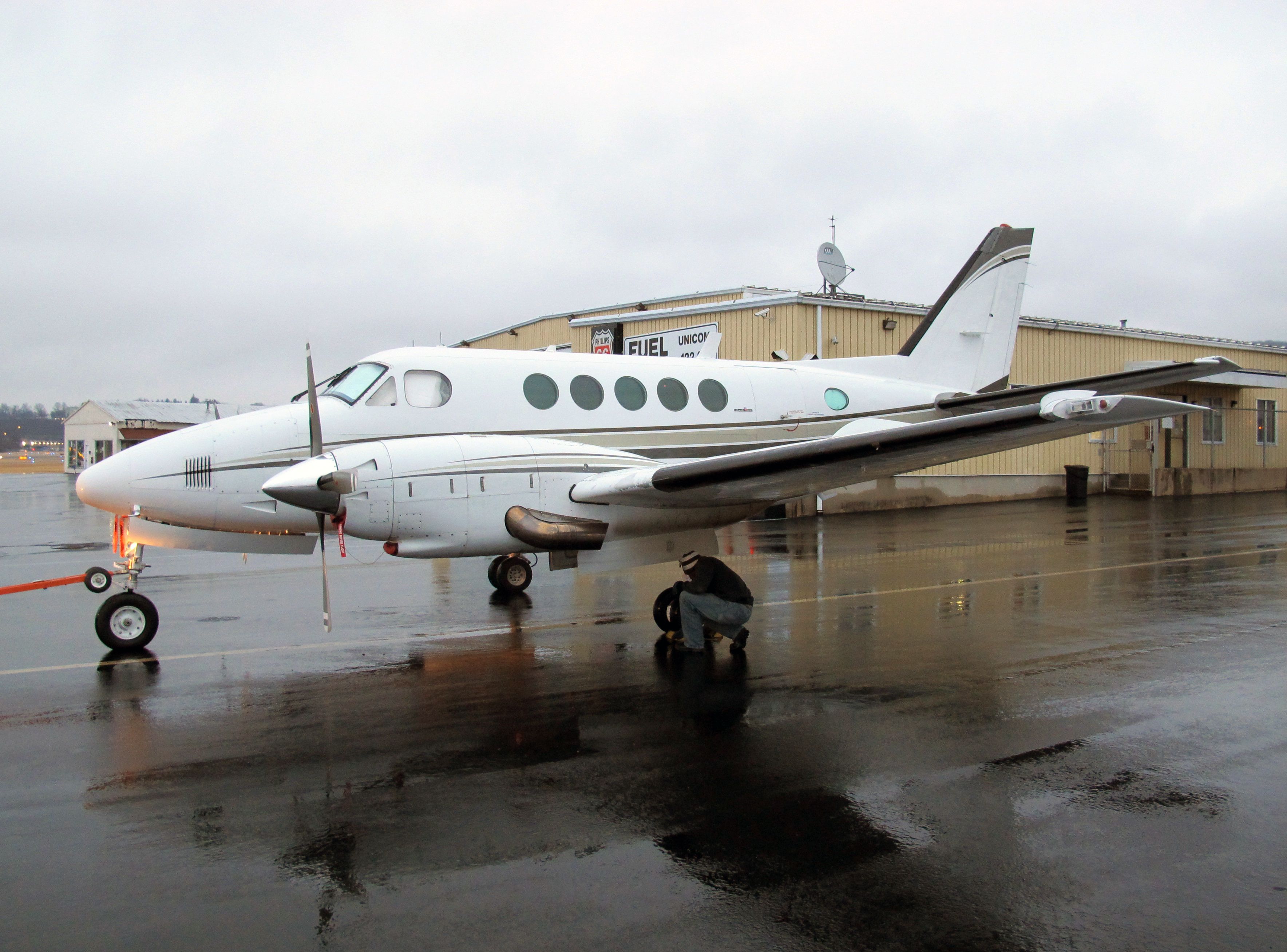 Beechcraft King Air 100 (VTE604)