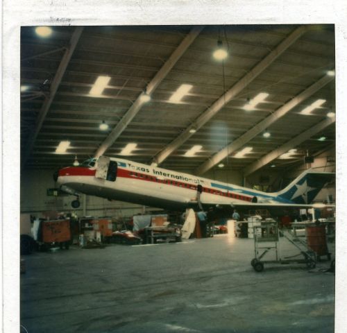 Douglas DC-9-10 — - DC-9