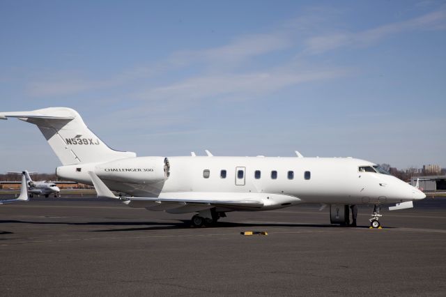 Bombardier Challenger 300 (N539XJ)