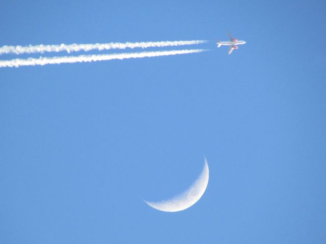 Airbus A319 (G-EZFW)