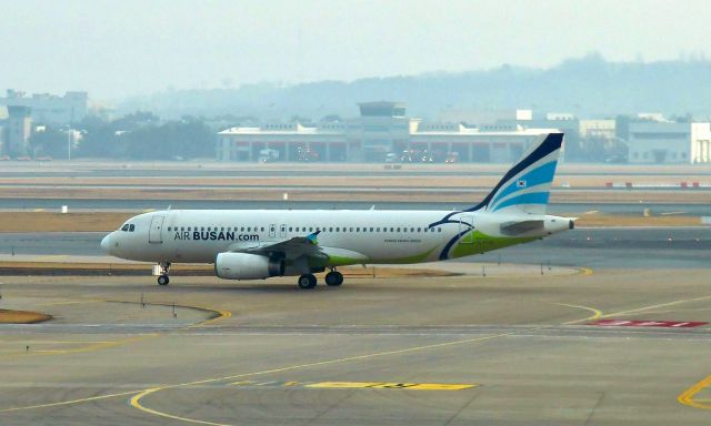 Airbus A320 (HL8328) - Air Busan Airbus A320-232 HL8328 in Seoul 