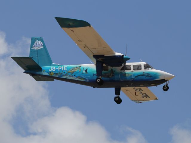 ROMAERO Islander (J8-PIE)